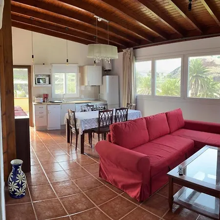 D.juan Casa Inmersa En Un Entorno Natural بيت للعطل