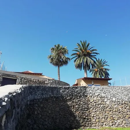 D.juan Casa Inmersa En Un Entorno Natural Puerto de la Cruz (Tenerife)